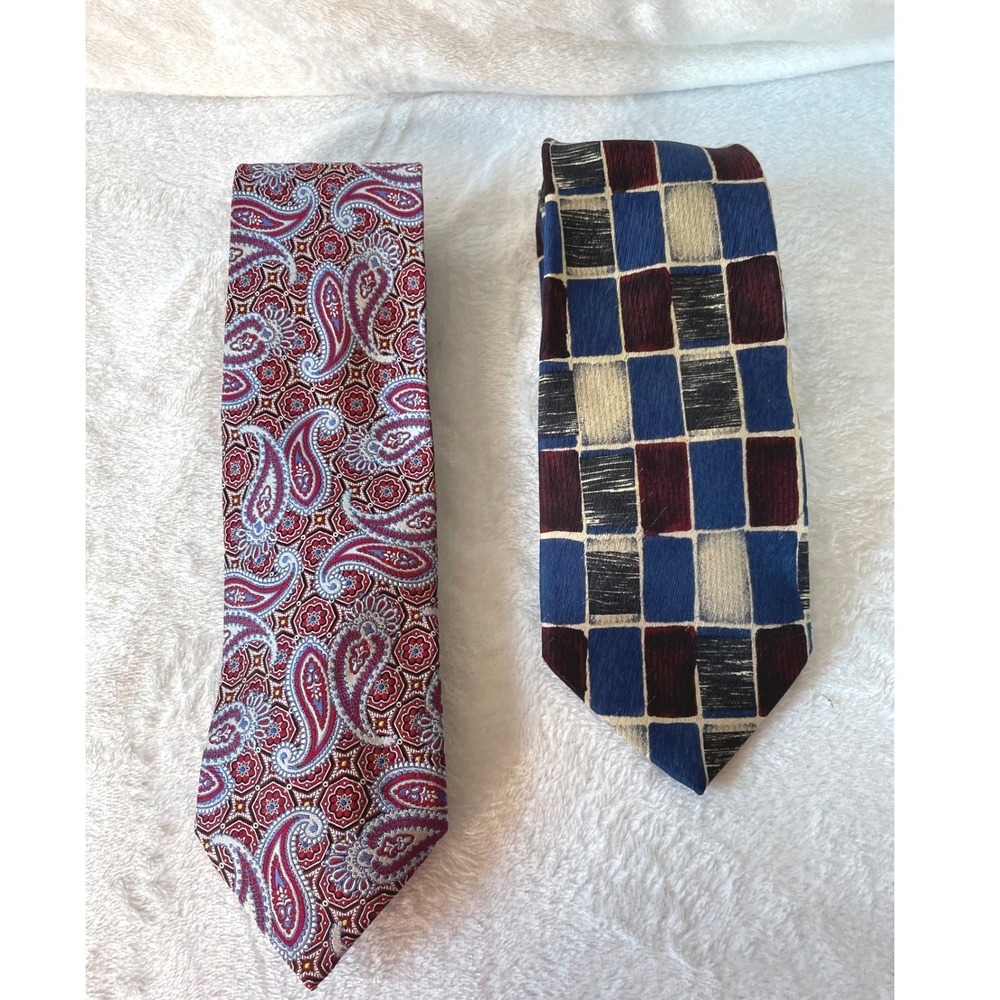 Jos. A. Bank Mens 2pc Tie Set OS Classic Silk Geometric Paisley Red Blue